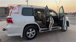 تۆیۆتا لاند کروزەر